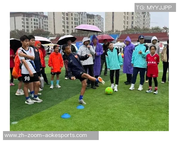 雅琪足球引领新潮流打造青少年足球梦想的摇篮与舞台